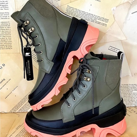 Sorel Shoes - Free People Movement X SOREL Brex Lace Boot Stone Green Black Coral